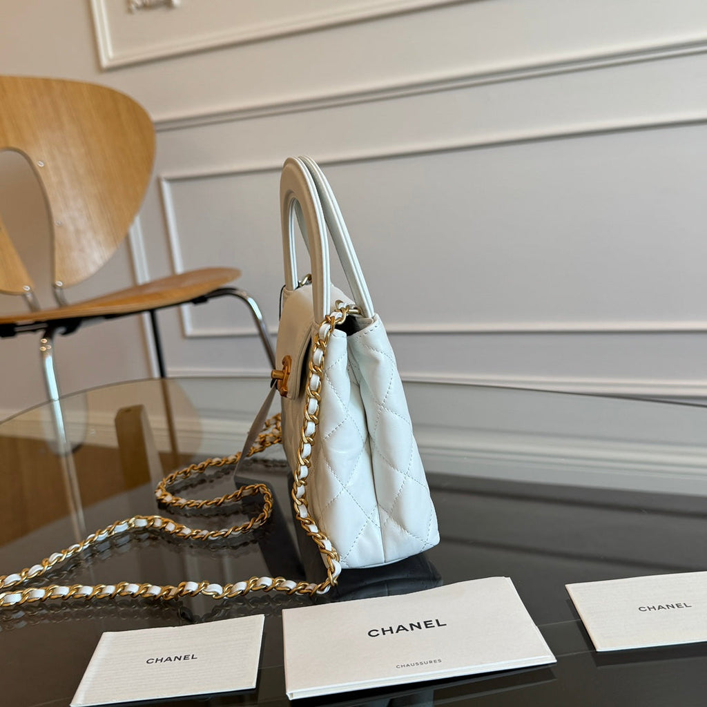 KELLY EINKAUFSTASCHE 19 IN WEISSEM KALBSLEDER GOLDENE BESCHLÄGE 