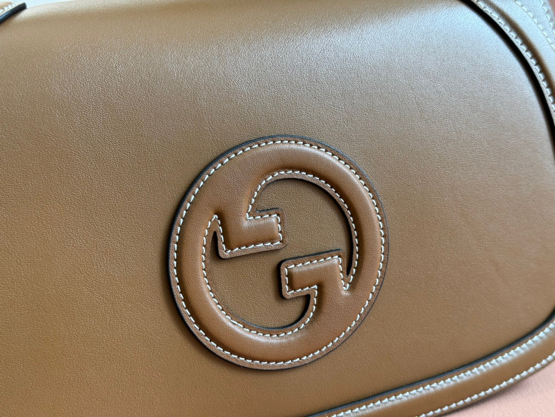 Große Blondie-Tasche mit Henkel, 81 cm, braunes Kalbsleder