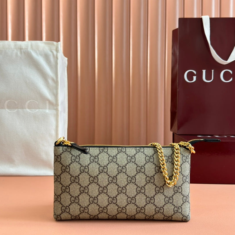 Kleine Geldbörse mit Gummieffekt an Kette, 22,5 cm, in Beige und Dunkelbraun, GG Kalbsleder