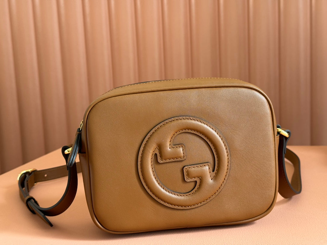 BLONDIE KLEINE SCHULTERTASCHE 21 IN BRAUN GLATTES KALBSLEDER