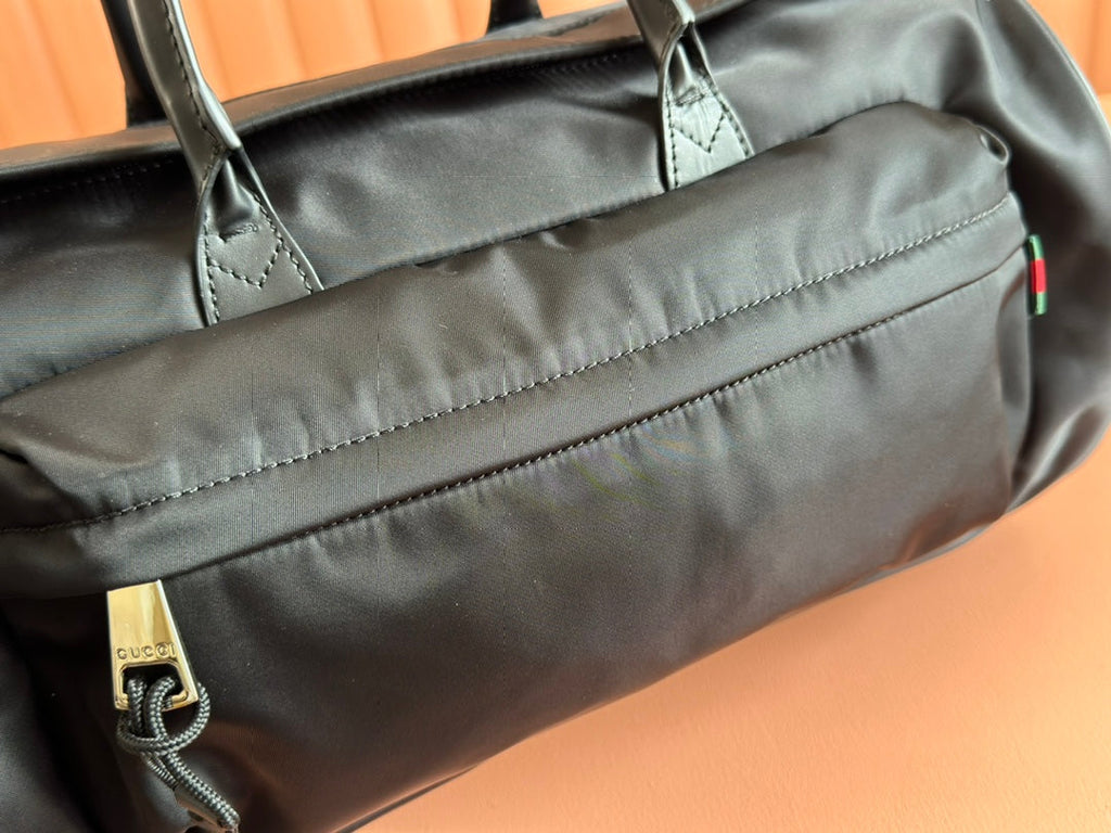 GG KLEINE REISETASCHE 42 IN SCHWARZEM CANVAS