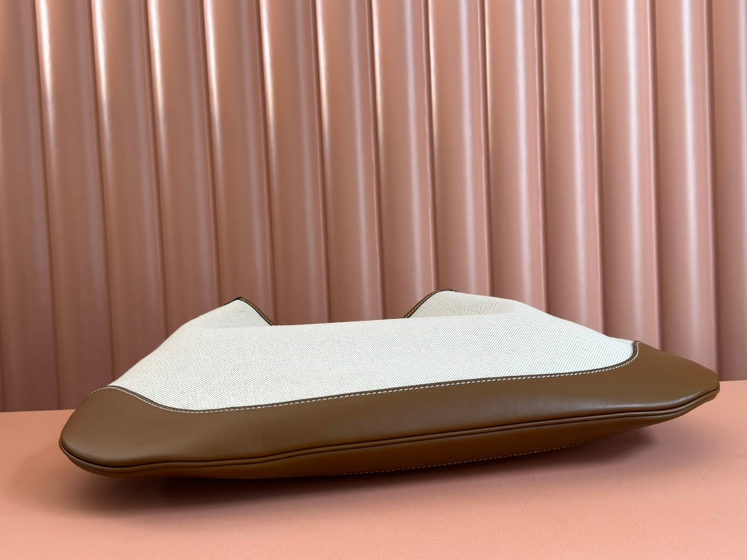 B GROSSE SCHULTERTASCHE 49 IN NATUR-CANVAS UND BRAUNES KALBSLEDER