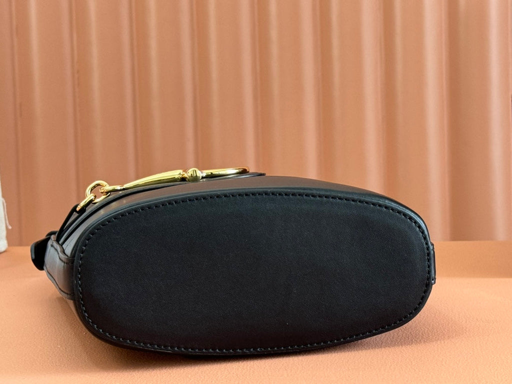 73 KLEINE EIMERTASCHE 20 IN SCHWARZES GLATTES KALBSLEDER