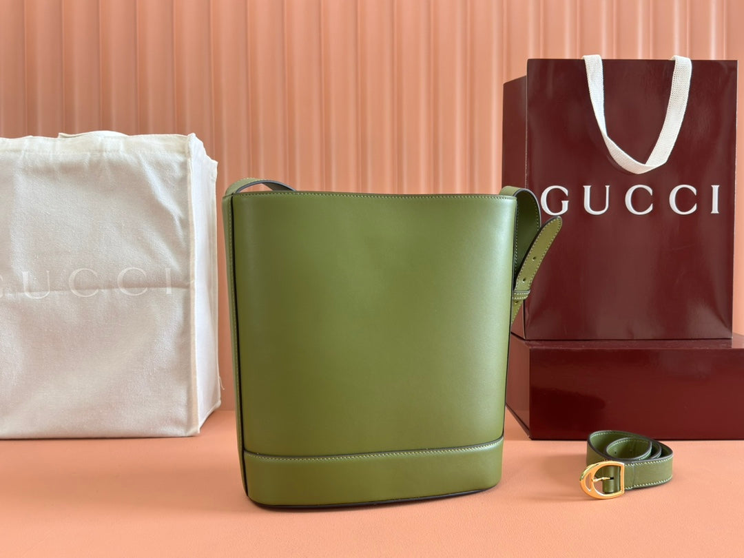 73 MITTLERE EIMERTASCHE 27,5 IN GRÜN GLATTES KALBSLEDER