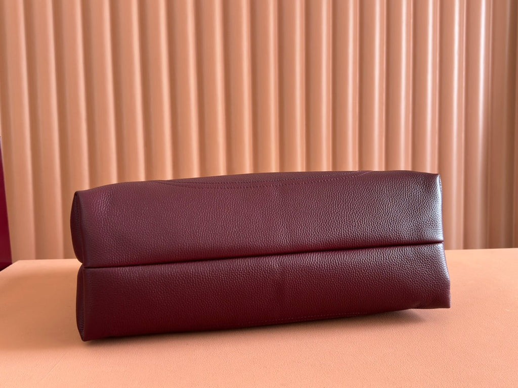 SOFTBIT MAXI SHOULDER BAG 46 IN BURGUNDY GRAINY LAMBSKIN