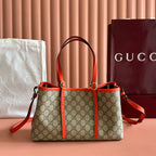 GUCCI 25S EMBLEM MEDIUM BAG 30 IN BEIGE AND BLACK CALFLEDER