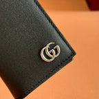 GUCCI 25S MARMONT GELDBÖRSE 10 IN SCHWARZEM KALBSLEDER