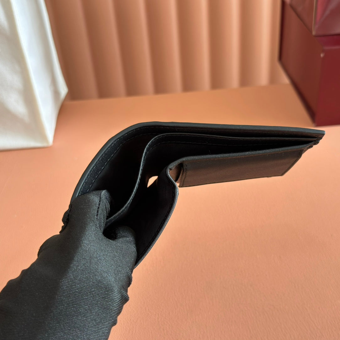 GUCCI 25S MARMONT GELDBÖRSE 11 ZOLL SCHWARZES KALBSLEDER SILBERNE BESCHLÄGE