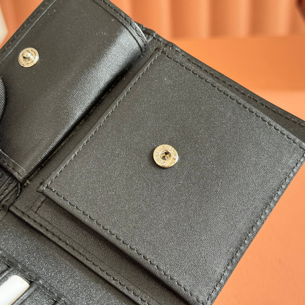 GUCCI 25S MARMONT GELDBÖRSE 11 ZOLL SCHWARZES KALBSLEDER SILBERNE BESCHLÄGE