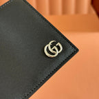 GUCCI 25S MARMONT GELDBÖRSE 11 ZOLL SCHWARZES KALBSLEDER SILBERNE BESCHLÄGE