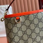 GUCCI 25S EMBLEM TASCHE 25 IN BEIGE UND SCHWARZEM KALBSLEDER