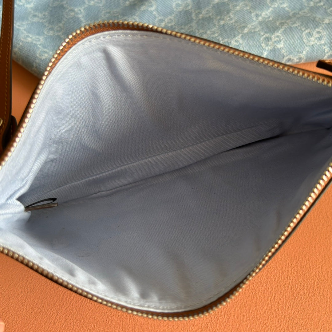 GUCCI 25S TOTISSIMA GROSSE TRAGETASCHE 30 IN BLAU-WEISSEM CANVAS