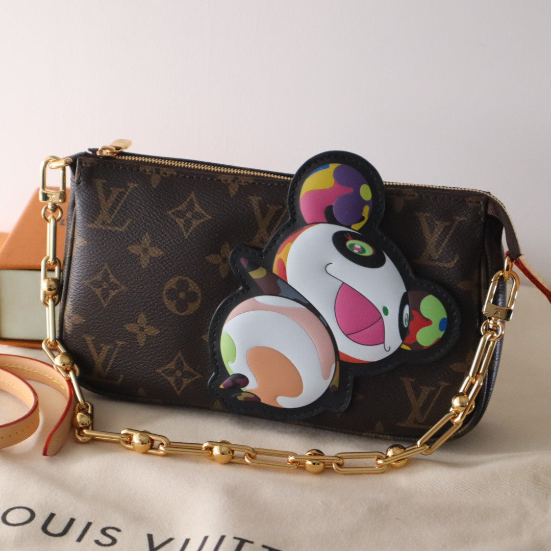 Panda Pochette Tasche 22 Zoll Braun Monogramm Beschichtetes Canvas