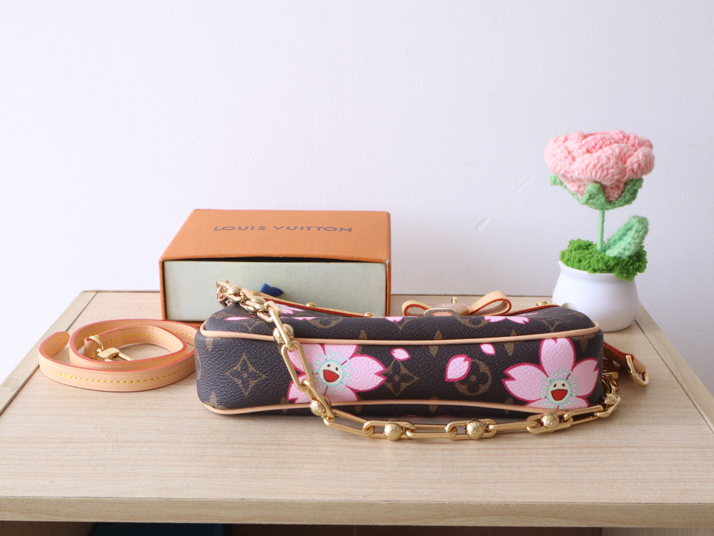 POCHETTE ACCESSOIRES TASCHE 22 IN SAKURA BRAUN MONOGRAMM BESCHICHTETES CANVAS