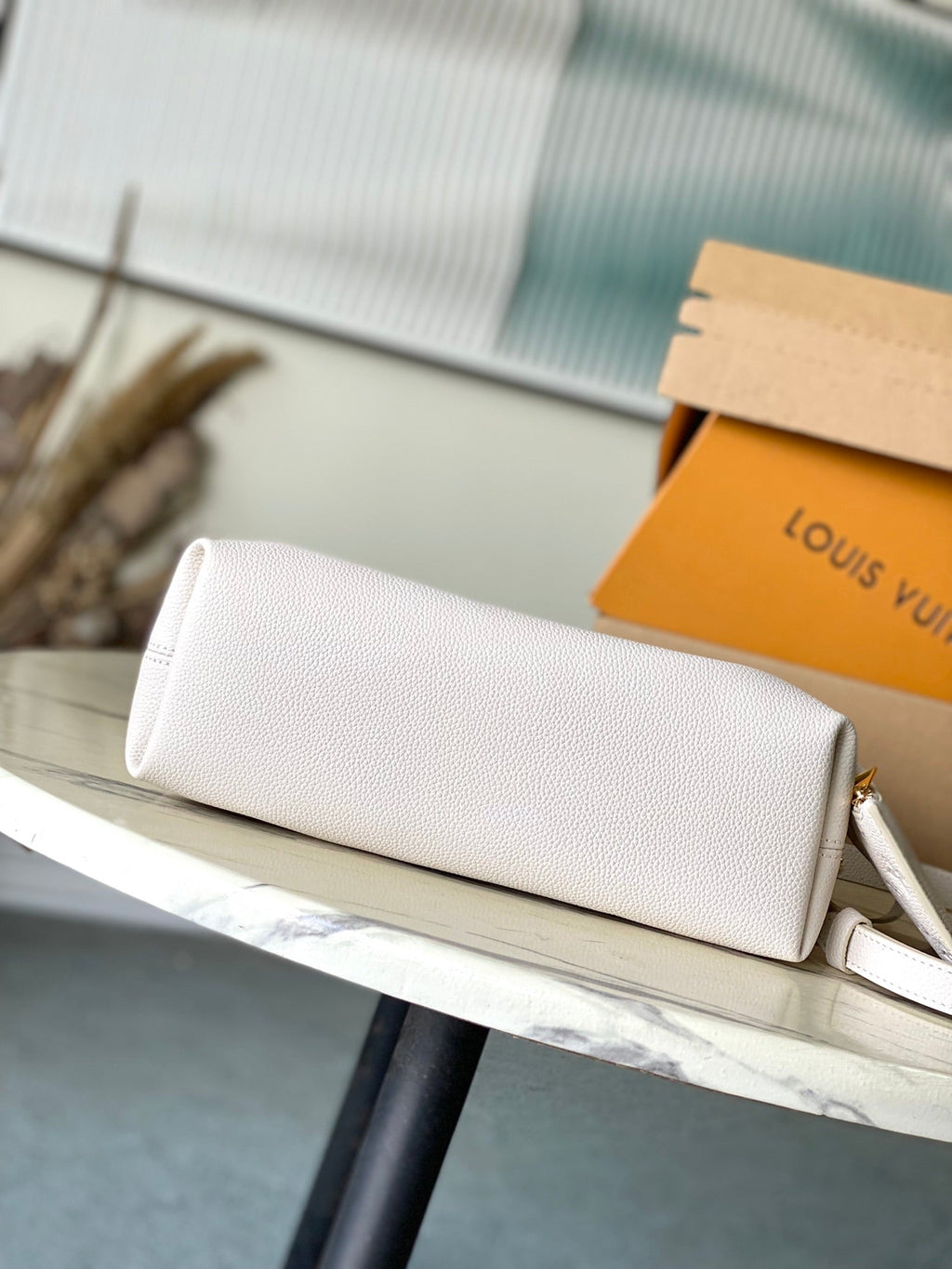 Bundle 28 in Weiß-Orange Monogramm Empreinte Leder Gold Hardware