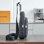 AVENUE SLINGBAG 31 IN SCHWARZEM DAMIER INFINI KALBSLEDER