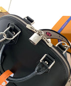 ALMA BB Tasche 23 Zoll, schwarz genarbtes Epi-Rindsleder