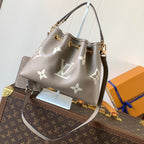 Bündelbeutel 28 Zoll Creme Mix Grau Monogramm Empreinte Rindsleder