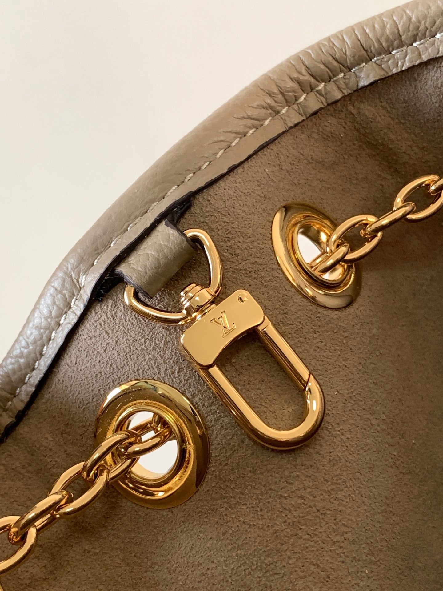 Bündelbeutel 28 Zoll Creme Mix Grau Monogramm Empreinte Rindsleder