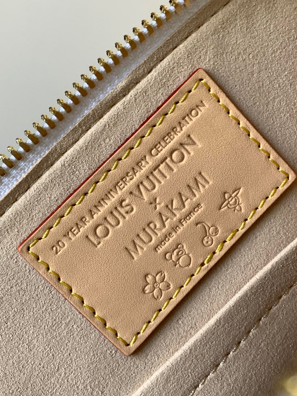 ALMA BB Tasche 23 Zoll, farbenfrohes Monogramm, Rindsleder, goldfarbene Beschläge