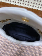 PUFFER TOY 23 IN WEISSEM LAMMLEDER GOLDENE BESCHLÄGE