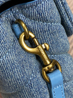 LOULOU MINI-TASCHE 20 IN BLAUEM DENIM GOLDENE BESCHLÄGE