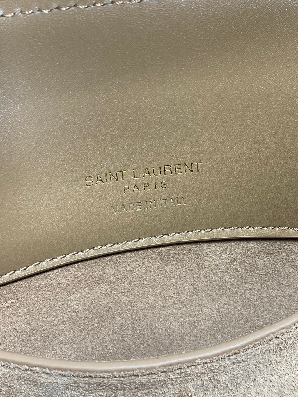 LE 37 KLEINER EIMERBEUTEL 20 IN ZEDERNBRAUN KALBSLEDER GOLDENE BESCHLÄGE