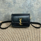 SOLFERINO KLEINE SATCHEL 19 IN SCHWARZEM KALBSLEDER GOLDENE BESCHLÄGE