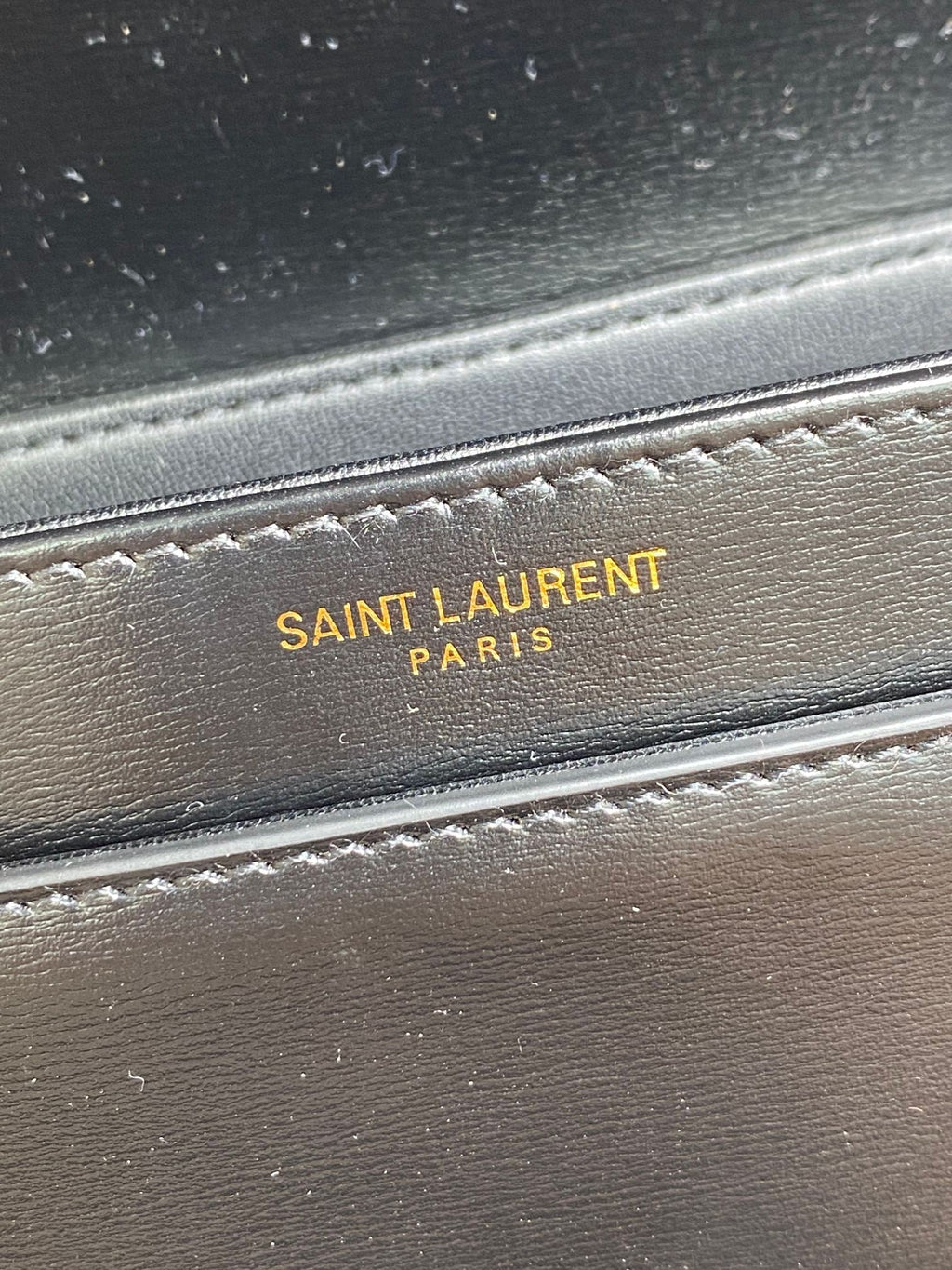 SOLFERINO KLEINE SATCHEL 19 IN SCHWARZEM KALBSLEDER GOLDENE BESCHLÄGE