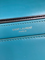 SOLFERINO KLEINE SATCHEL 23 IN ZERULEANBLAUEM KALBSLEDER GOLDENE BESCHLÄGE