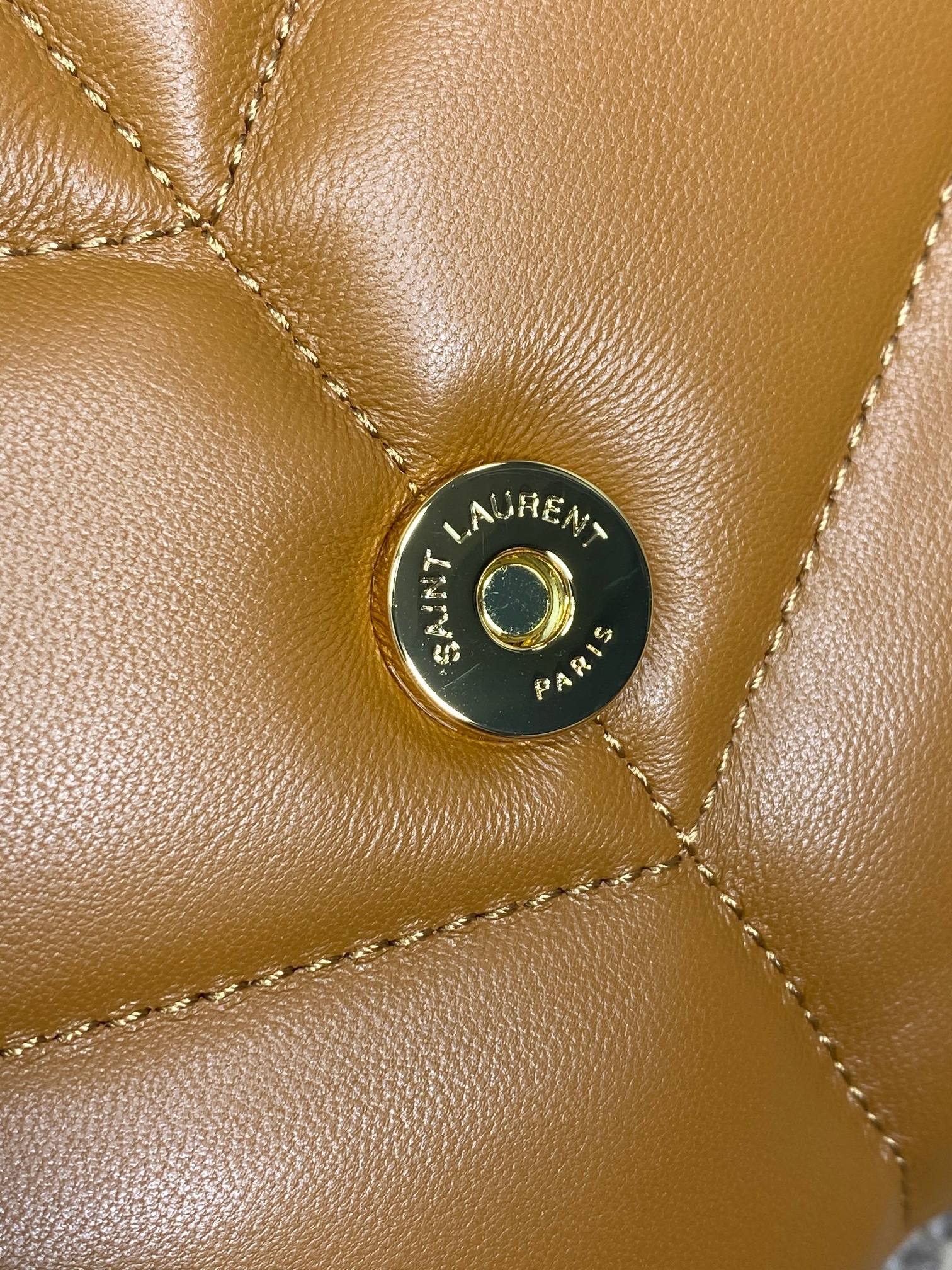 Daunenjacke, klein, 29 Zoll, bronzebraunes Lammleder, goldene Beschläge