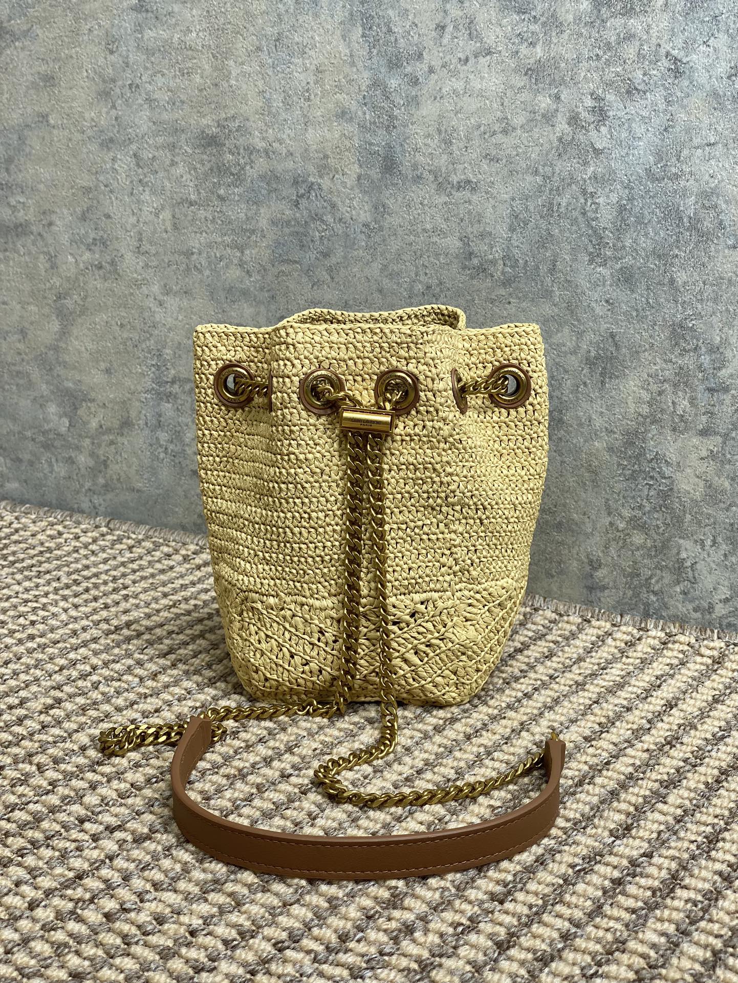 Beutel mit Kordelzug, 19 Zoll, beige, gewebt aus Raffia und Kalbsleder