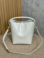 LE 37 MITTLERE EIMERTASCHE 25 IN WEISSES KALBSLEDER GOLDENE BESCHLÄGE