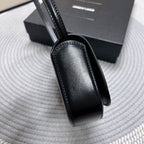 VOLTAIRE IN BOX 21 IN SCHWARZEM KALBSLEDER GOLDENES LOGO