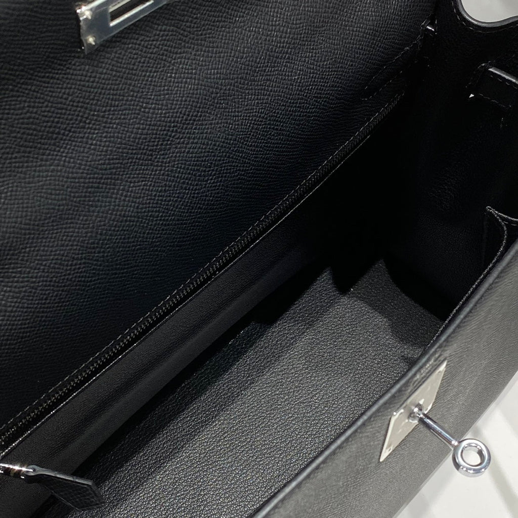 KELLY 32CM IN NOIR EPSOM CALFSKIN PALLADIUM HARDWARE