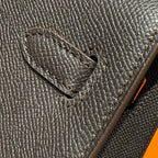 KELLY 25CM IN EBENE EPSOM KALBSLEDER GOLDENE BESCHLÄGE