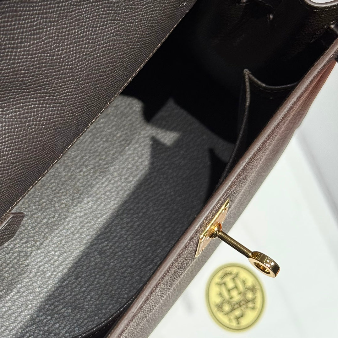 KELLY 25CM IN EBENE EPSOM KALBSLEDER GOLDENE BESCHLÄGE