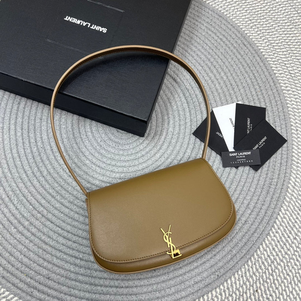 VOLTAIRE IN BOX 21 IN CARAMEL BROWN CALFLEDER GOLD LOGO