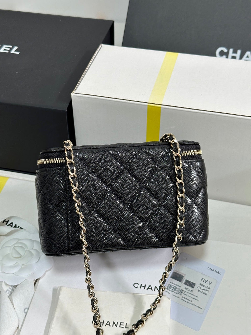 VANITY CASE 17 CRYSTAL STUDDED LOGO IN BLACK CALFSKIN GOLD HARDWARE