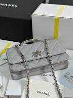 FLAP BAG WITH SILVER-TONE HANDLE 19 IN GREY SHINY CAVIAR SKIN