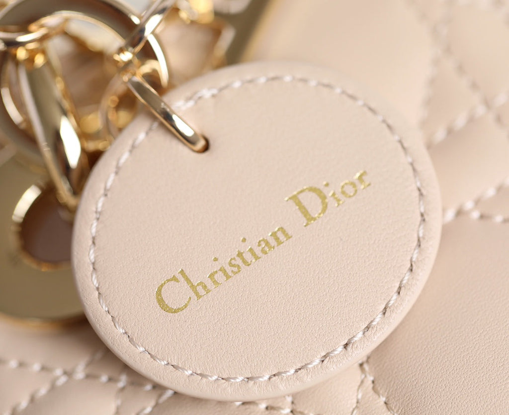 SMALL LADY D-JOY 22 IN HELLORAKEN LAMMFELL