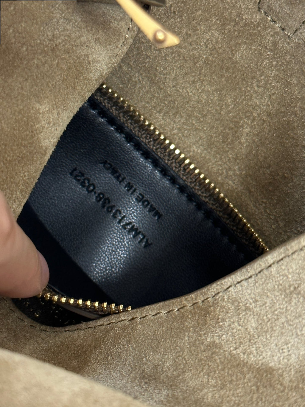 LE 5 À 7 SUPPLE SMALL 22 IN PEANUT BROWN SUEDE