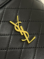 19-Zoll-Klappen-Eimertasche aus schwarzem Kalbsleder