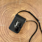 SOLFERINO 18 Handytasche aus schwarzem Kalbsleder