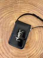 SOLFERINO 18 Handytasche aus schwarzem Kalbsleder