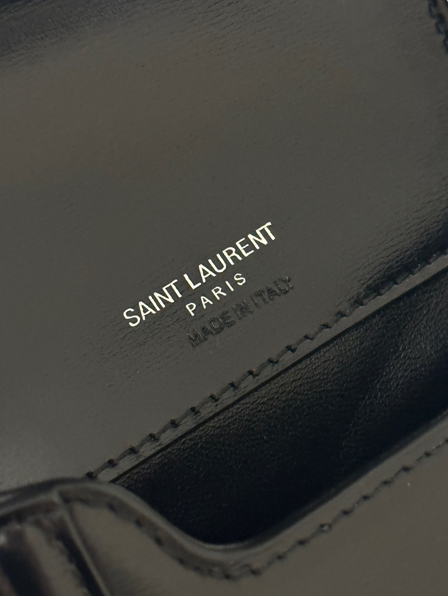 SOLFERINO 18 Handytasche aus schwarzem Kalbsleder