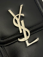 SOLFERINO 18 Handytasche aus schwarzem Kalbsleder