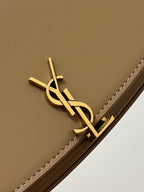 VOLTAIRE 17 KARAMELLBRAUN KALBSLEDERTASCHE