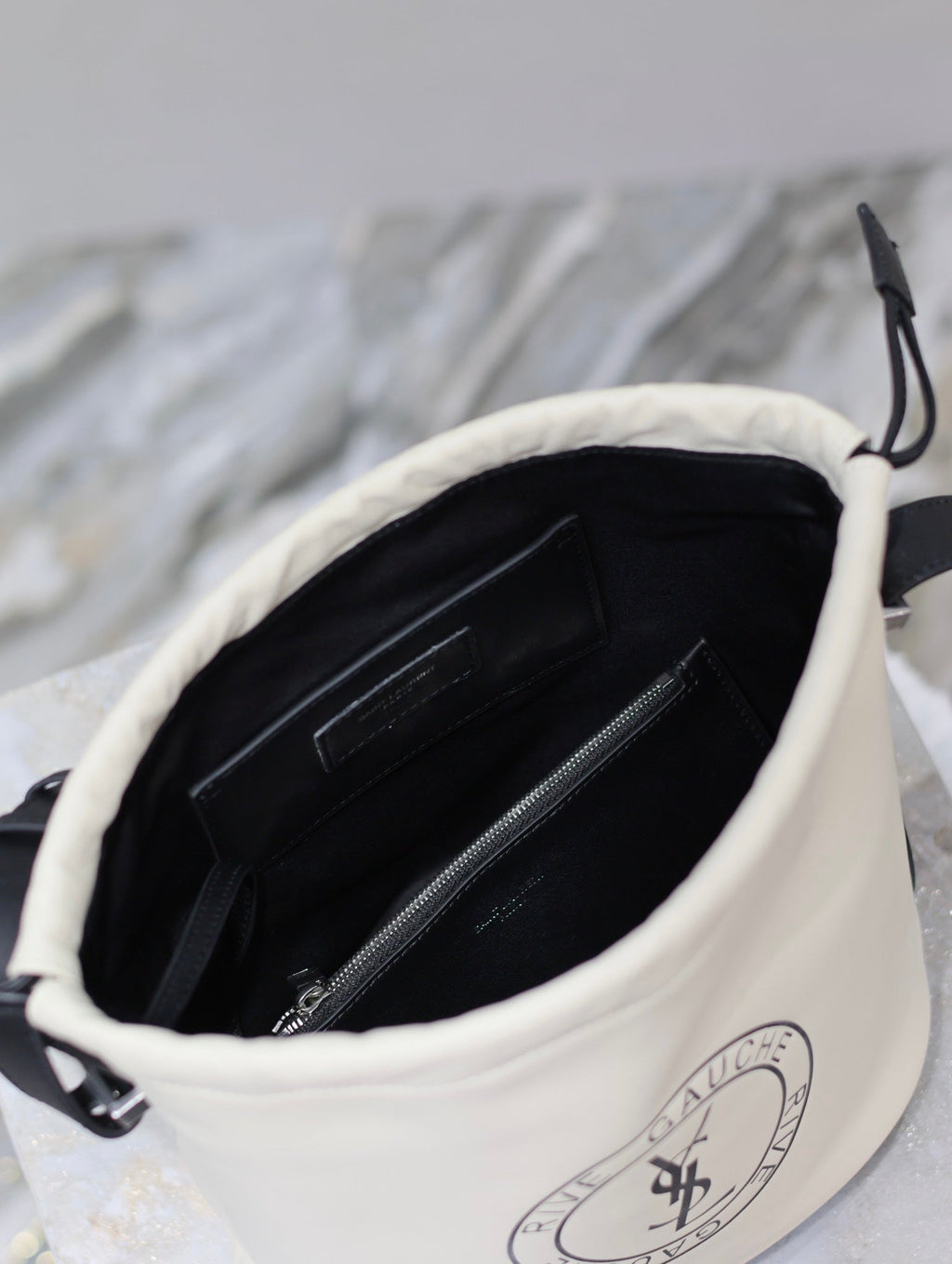 RIVE GAUCHE Bucket Bag 23 Zoll, weißes Kalbsleder