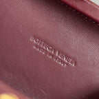 Klassischer Knoten 20 in Pflaumenlila Lammleder